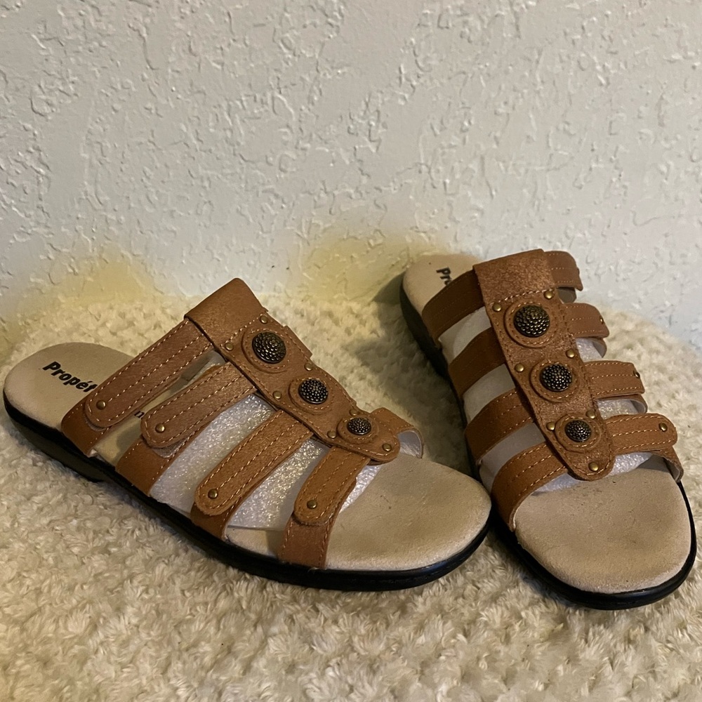 Propet FootSmart Tan Leather Adjustable Sandals Women’s 7M (B) Strappy Flats
